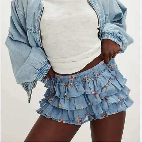 Free People Pants - Free People Ruffle Up Bloomer Shorts